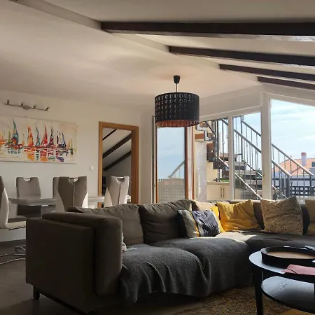 Penthouse Exceptional Sea View Apartment *